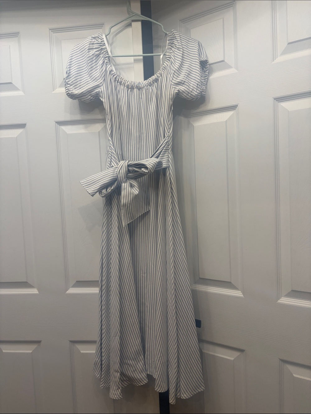 ANTONIO MELANI White and Blue Striped Puff-Sleeve Midi Dress